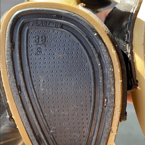 CABARET Vintage leather heels - Picture 6 of 10